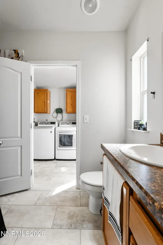 3320 Moon Winnemucca NV 89445