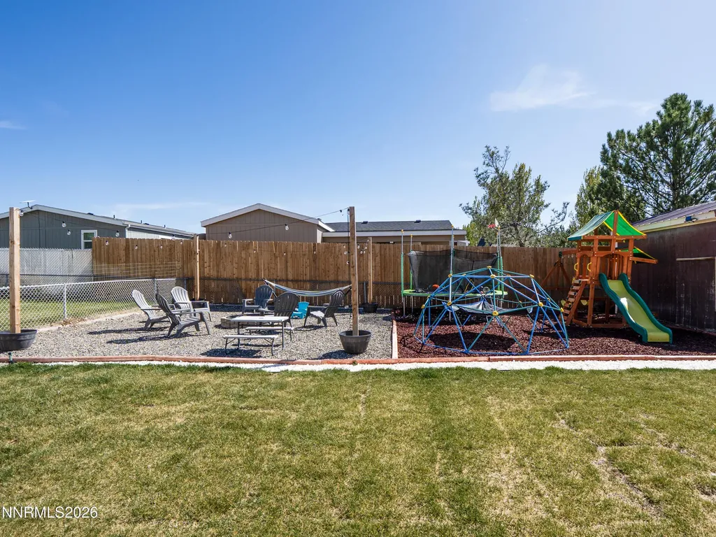 3320 Moon Winnemucca NV 89445