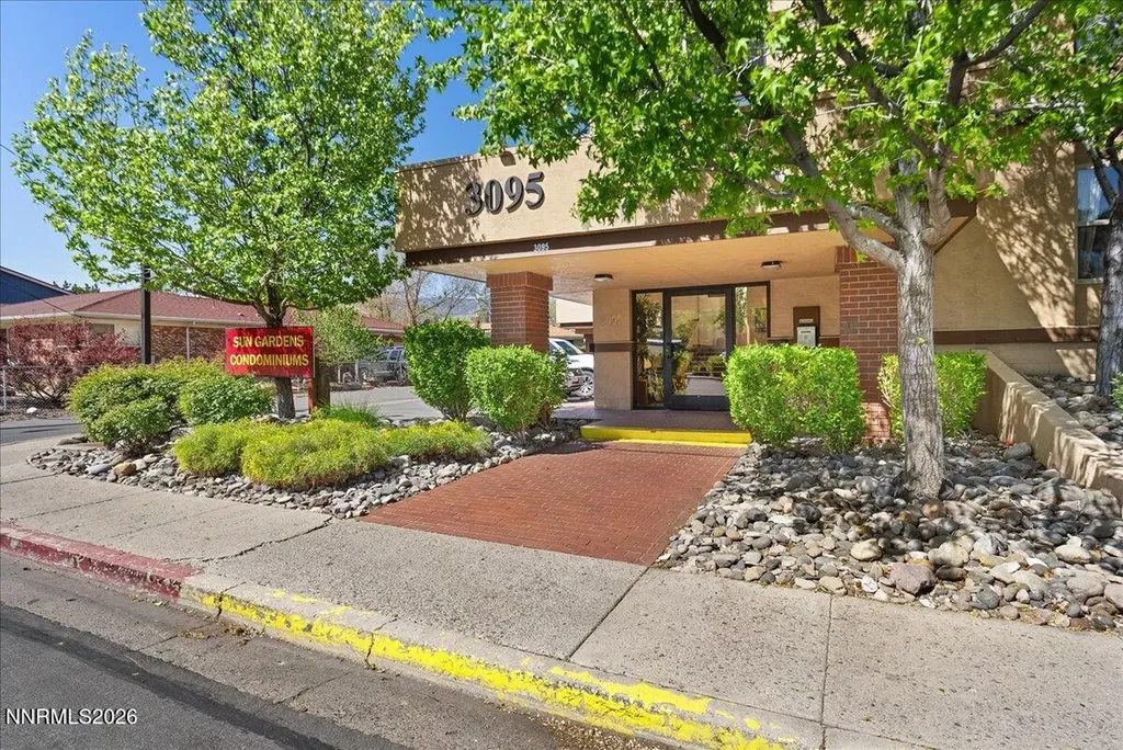 3095 Lakeside Reno NV 89509