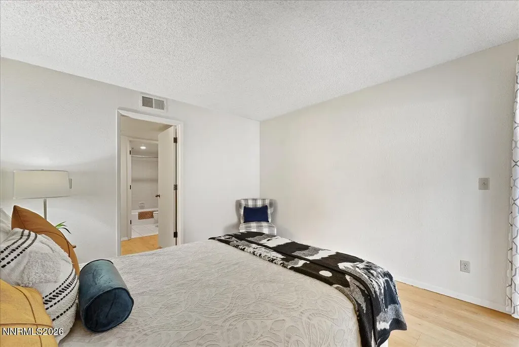 3095 Lakeside Reno NV 89509