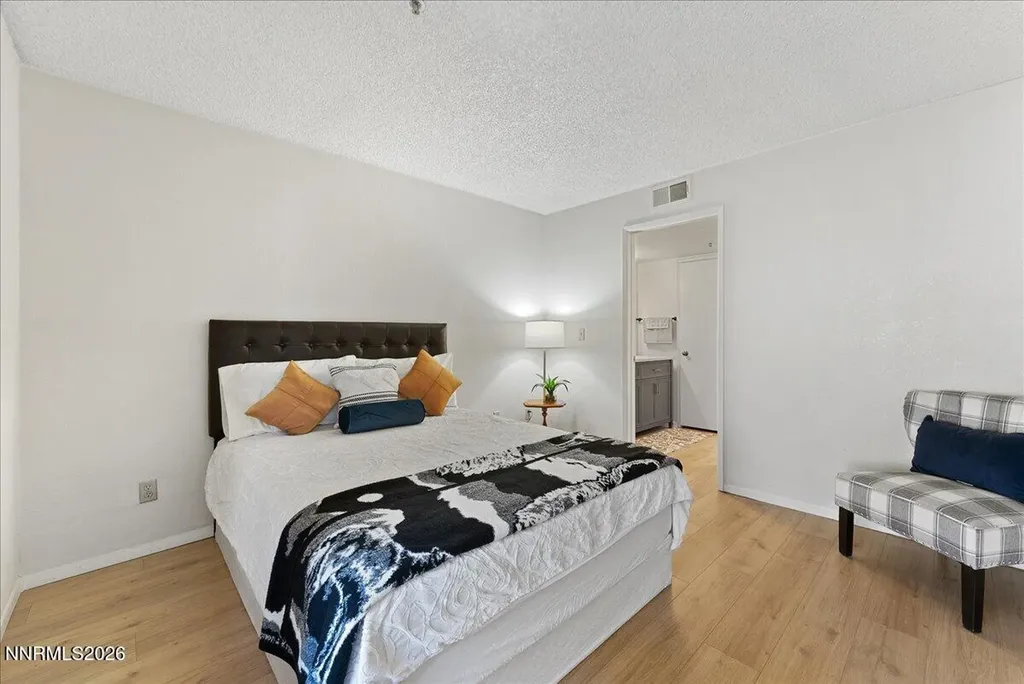3095 Lakeside Reno NV 89509