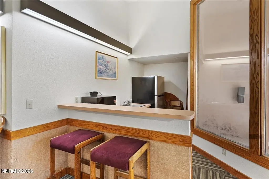 3095 Lakeside Reno NV 89509