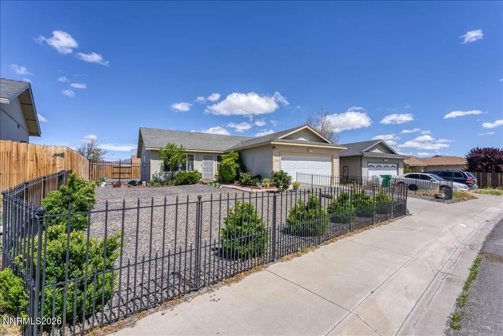2202 Ellice Fernley NV 89408
