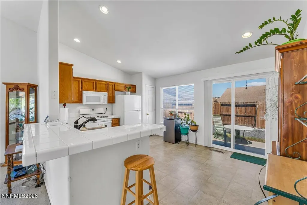 2202 Ellice Fernley NV 89408