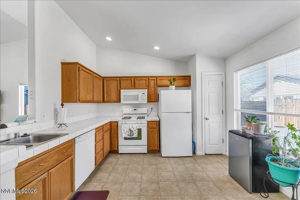 2202 Ellice Fernley NV 89408