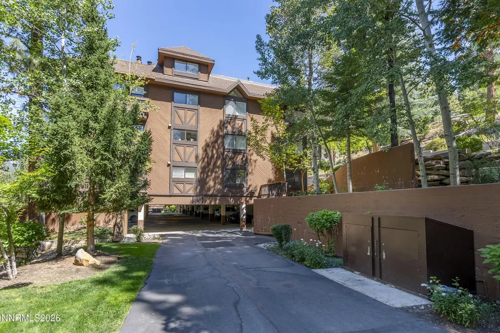 335 Ski Incline Village NV 89451
