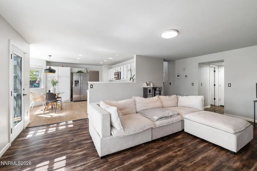 1025 Country Ridge Sparks NV 89434