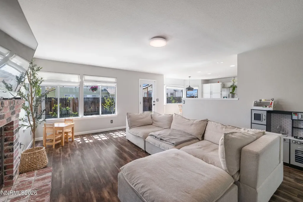 1025 Country Ridge Sparks NV 89434