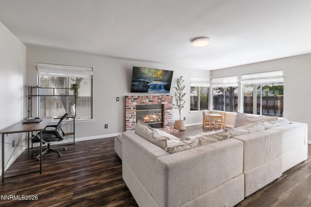 1025 Country Ridge Sparks NV 89434