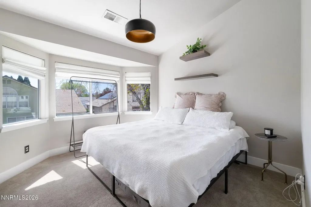 1025 Country Ridge Sparks NV 89434