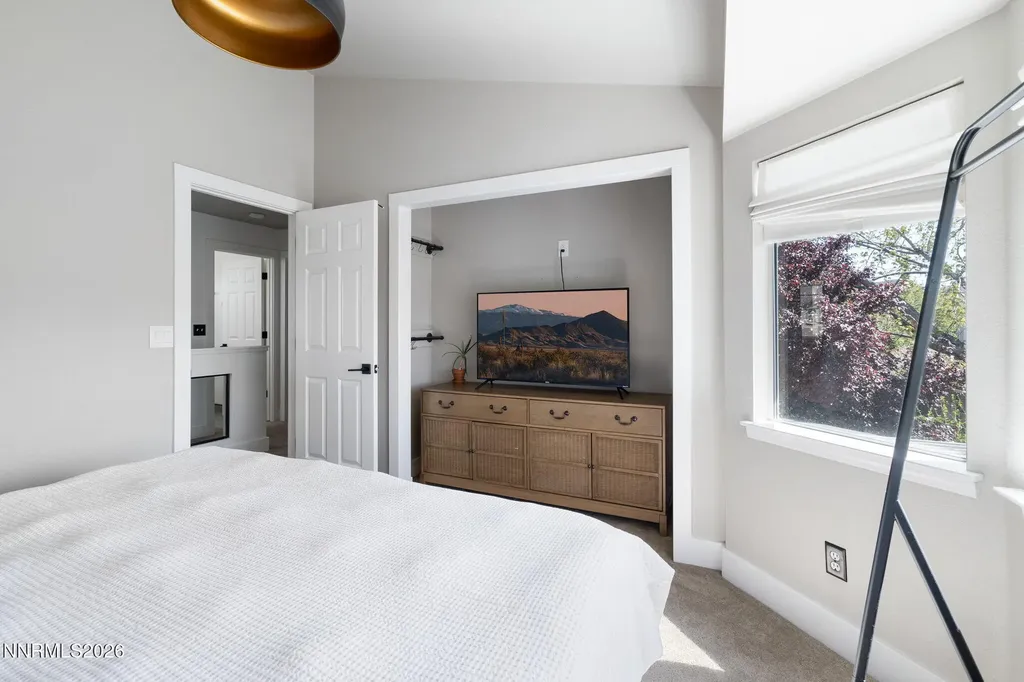 1025 Country Ridge Sparks NV 89434