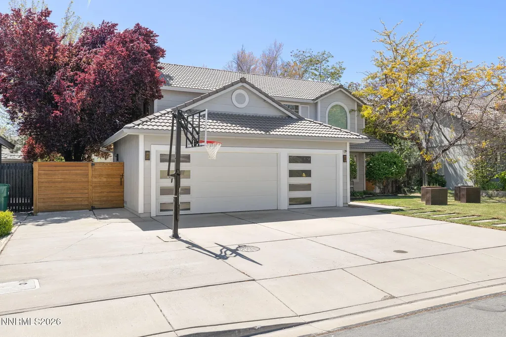 1025 Country Ridge Sparks NV 89434
