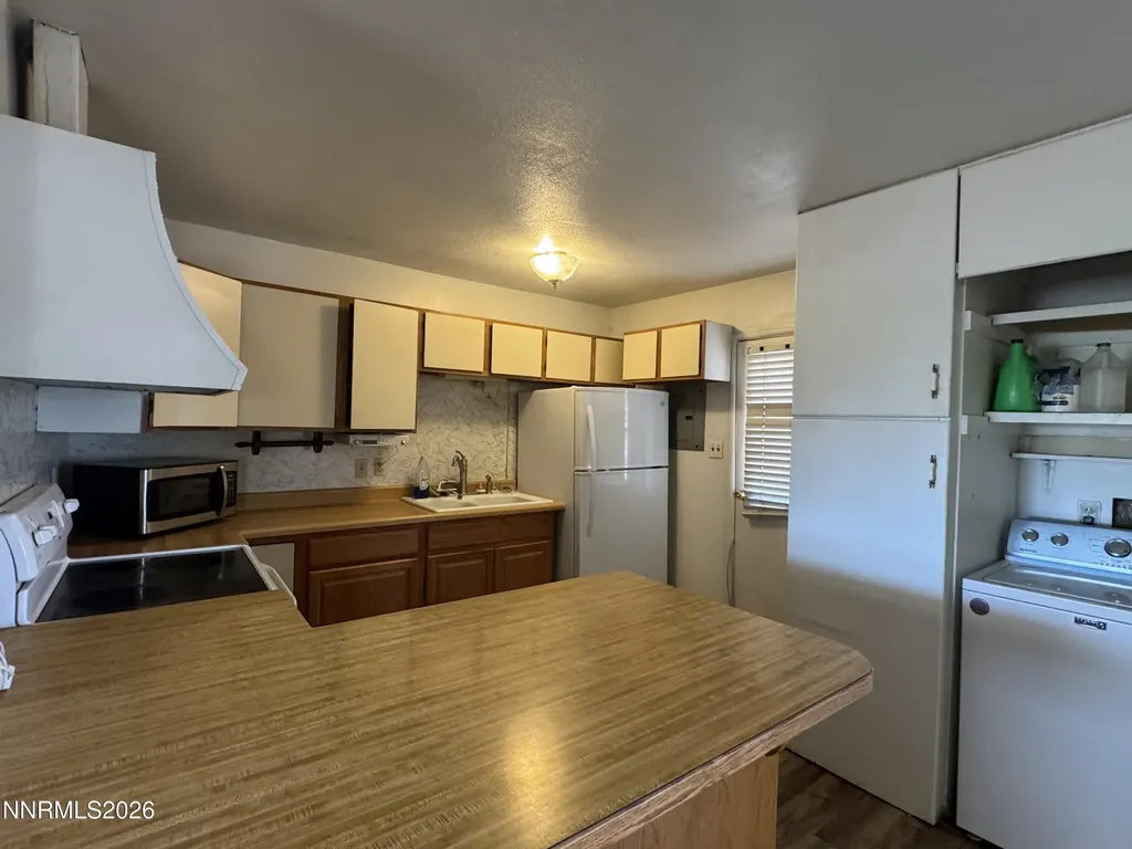 1233 Briggs Fallon NV 89406