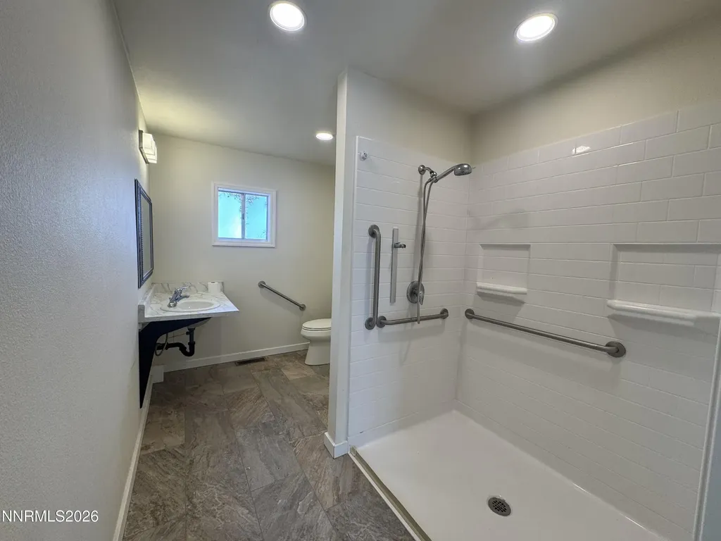 1233 Briggs Fallon NV 89406