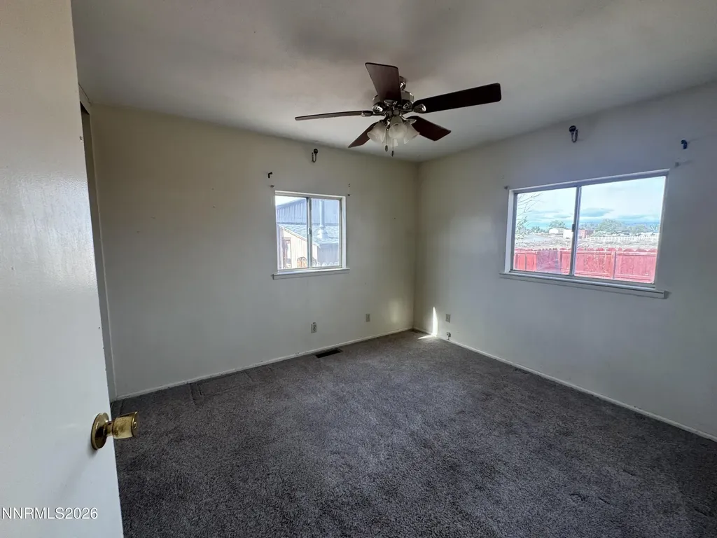 1233 Briggs Fallon NV 89406