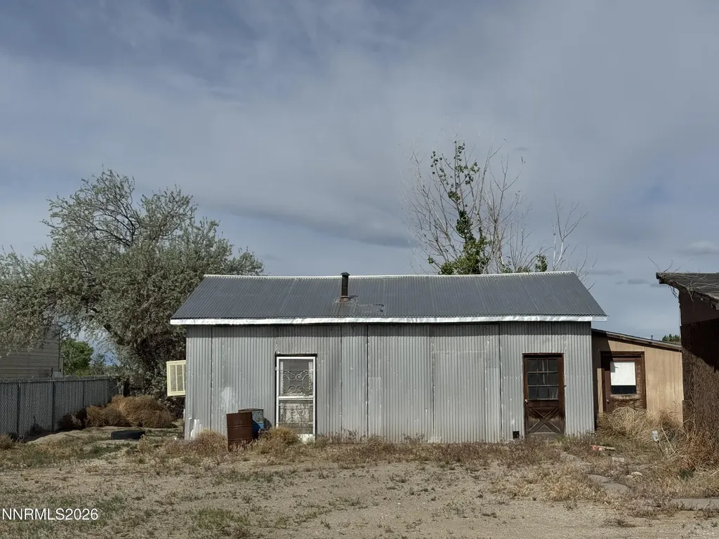 1233 Briggs Fallon NV 89406