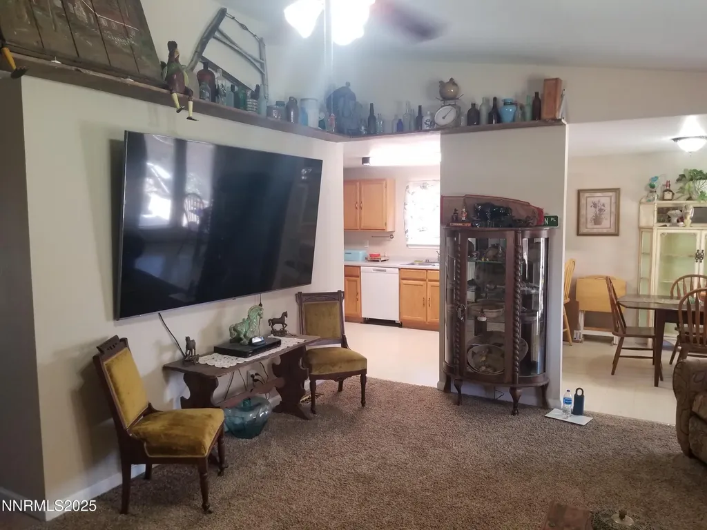 715 Shadow Fernley NV 89408