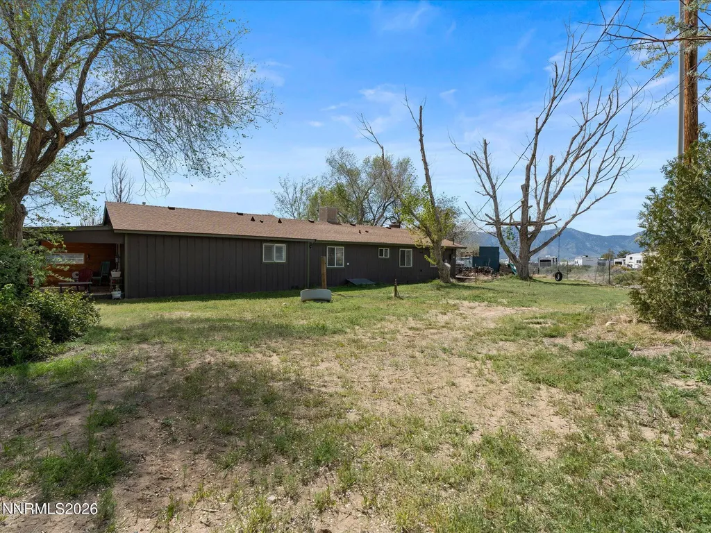 2530 Henning Minden NV 89423