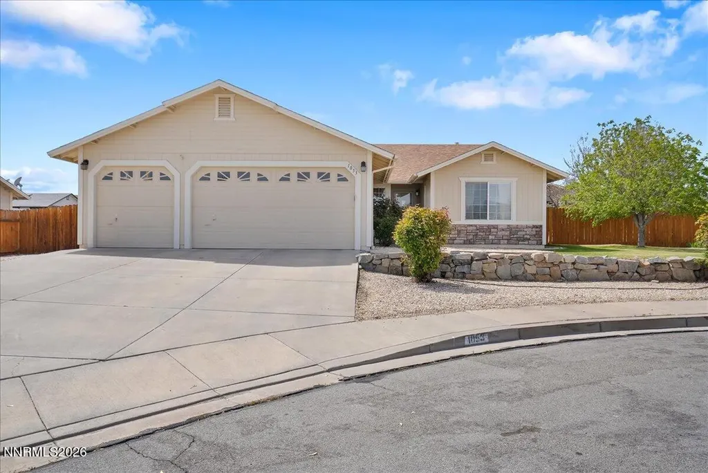 1053 Turtledove Sparks NV 89441