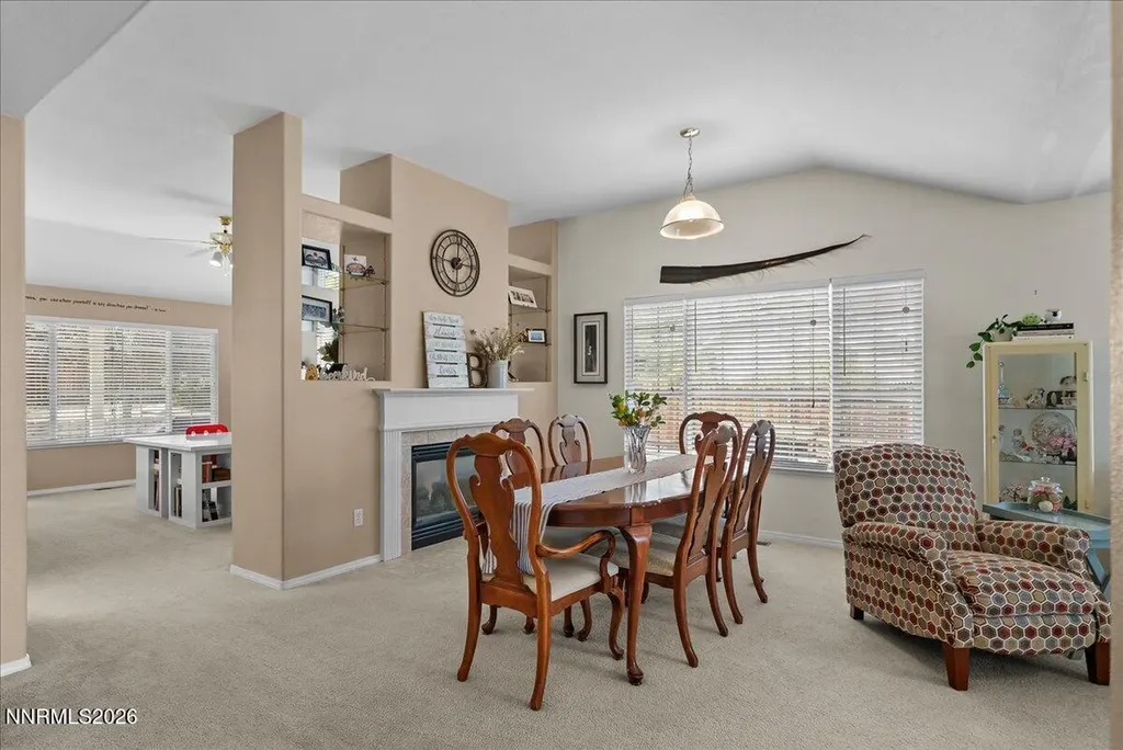 1053 Turtledove Sparks NV 89441