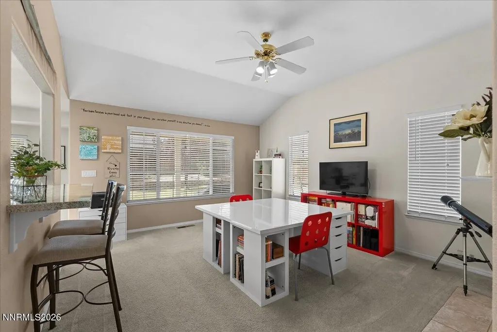 1053 Turtledove Sparks NV 89441