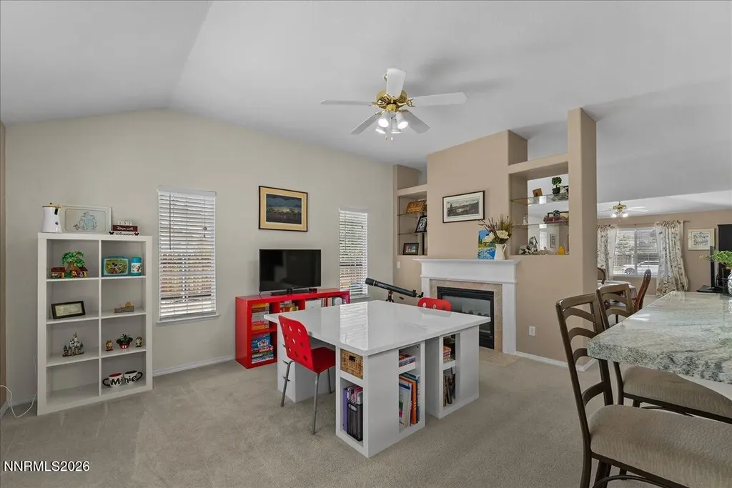 1053 Turtledove Sparks NV 89441