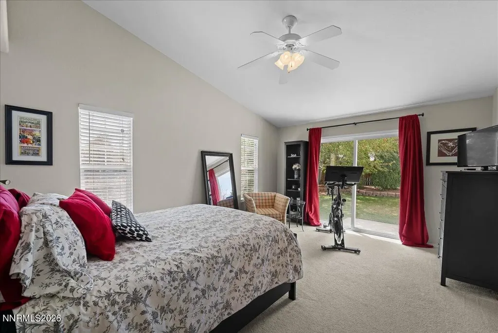 1053 Turtledove Sparks NV 89441