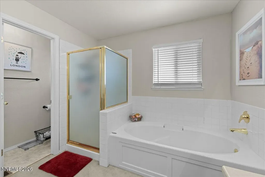 1053 Turtledove Sparks NV 89441