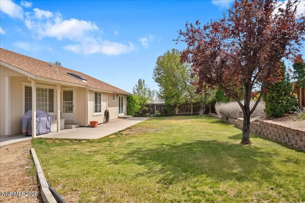 1053 Turtledove Sparks NV 89441