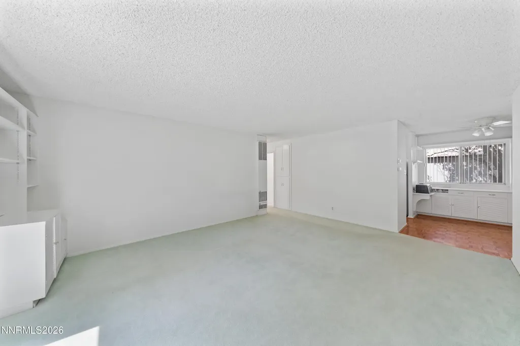 1940 4th Sparks NV 89431