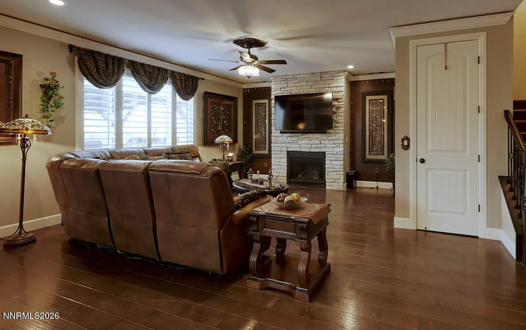 7887 Furnace Creek Sparks NV 89436
