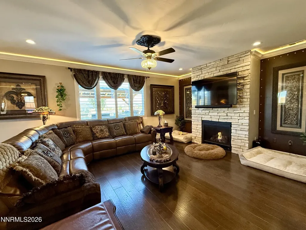 7887 Furnace Creek Sparks NV 89436
