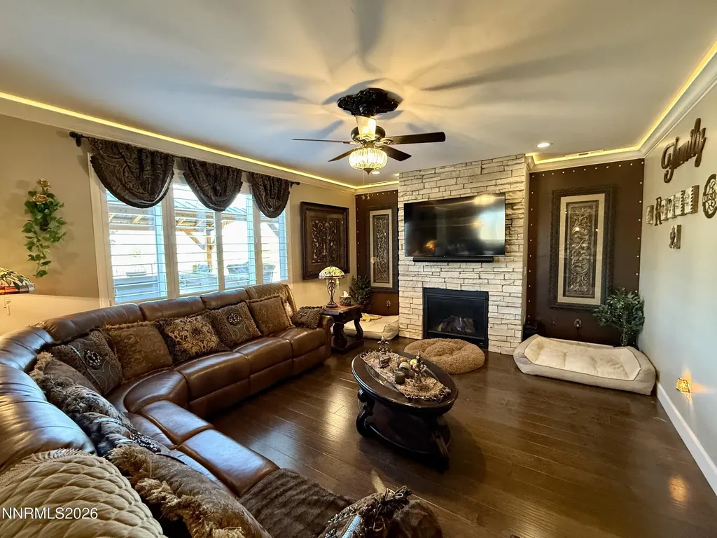 7887 Furnace Creek Sparks NV 89436