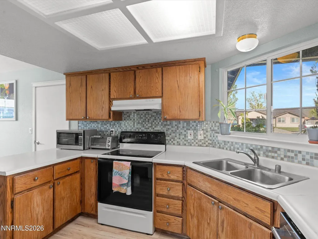 1317 Mary Jo Gardnerville NV 89460