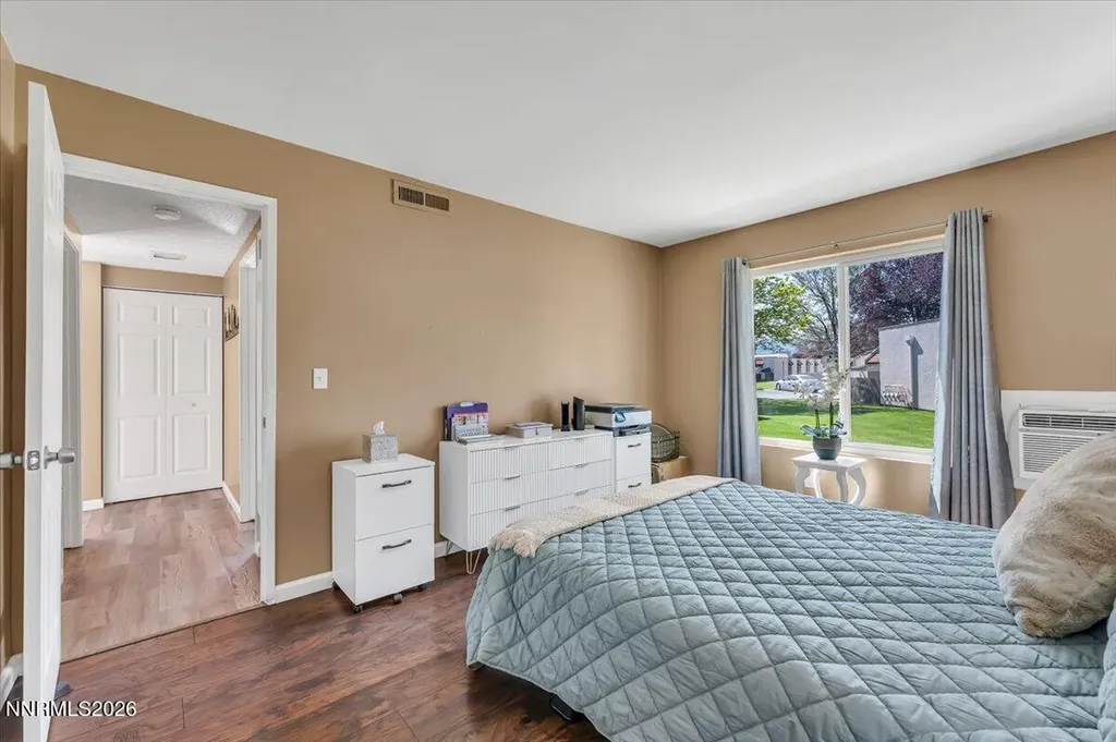 1052 Baywood Sparks NV 89434