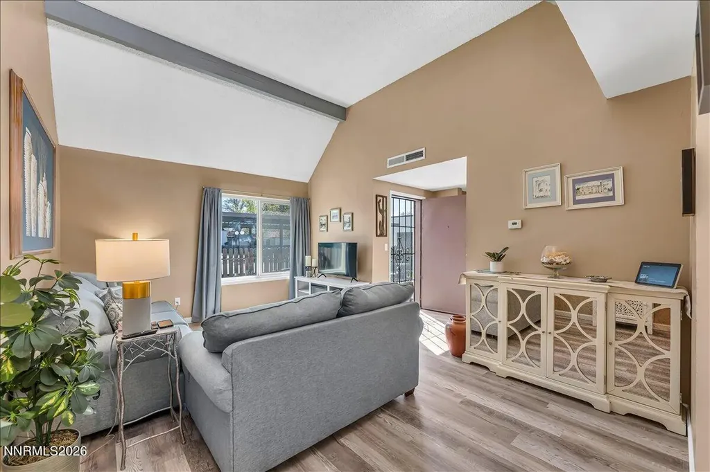 1052 Baywood Sparks NV 89434