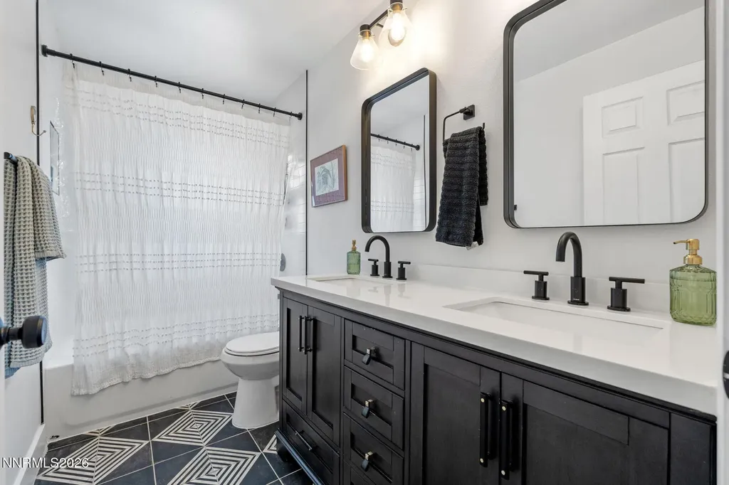 1530 Elmcrest Reno NV 89503