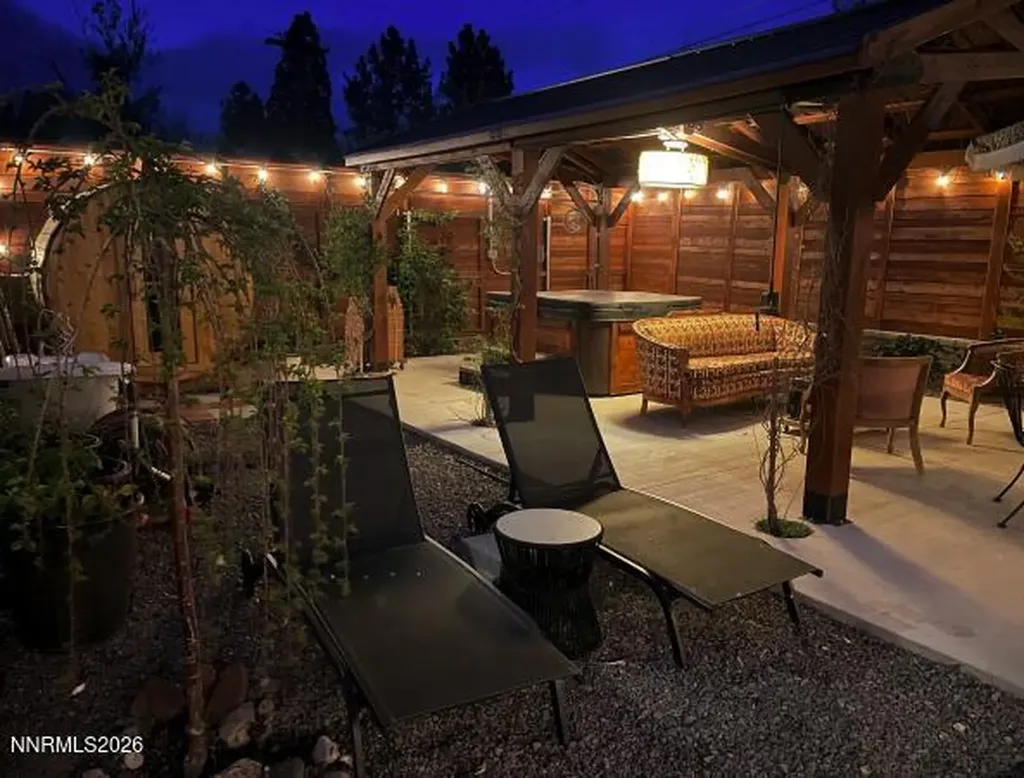 1530 Elmcrest Reno NV 89503