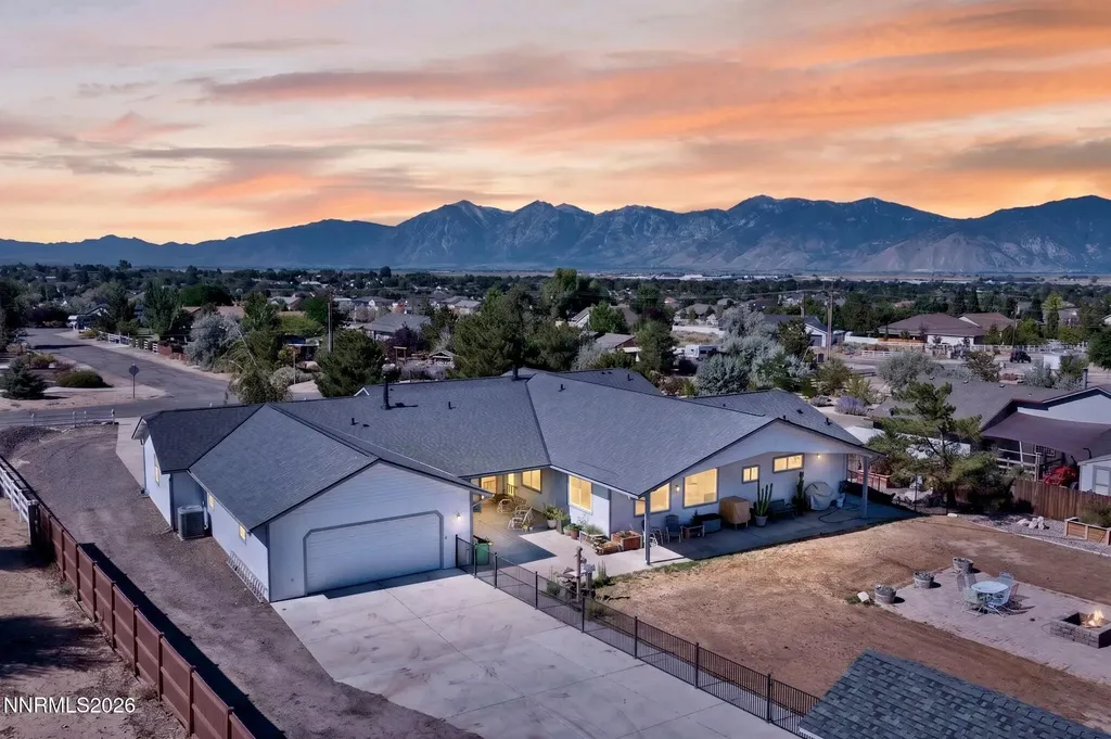 1618 Stephanie Minden NV 89423