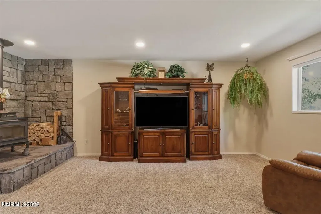 1518 Glenwood Gardnerville NV 89460