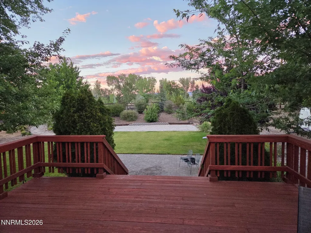 1518 Glenwood Gardnerville NV 89460