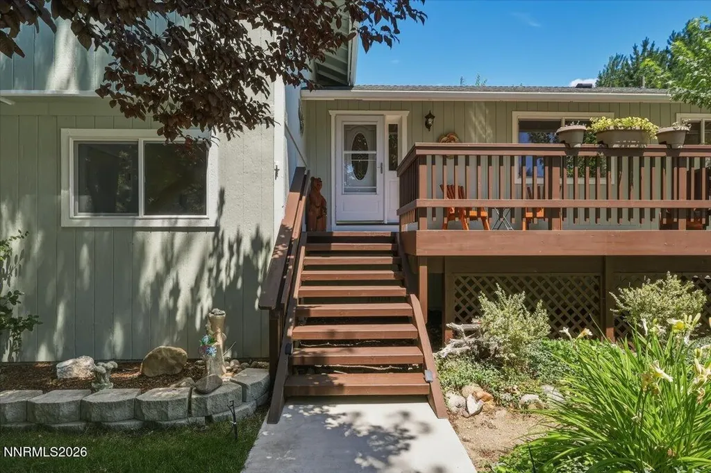 1518 Glenwood Gardnerville NV 89460