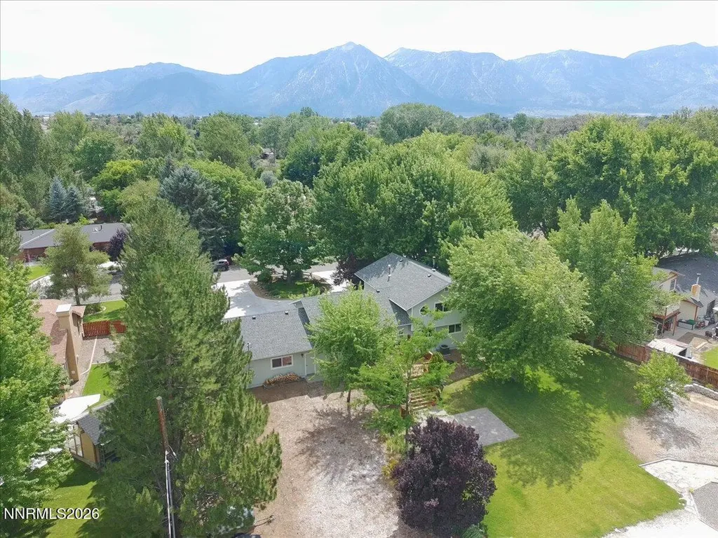 1518 Glenwood Gardnerville NV 89460