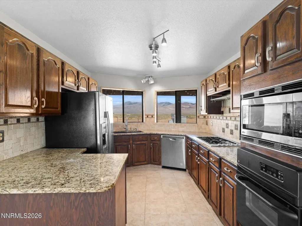 5200 Range Land Reno NV 89510