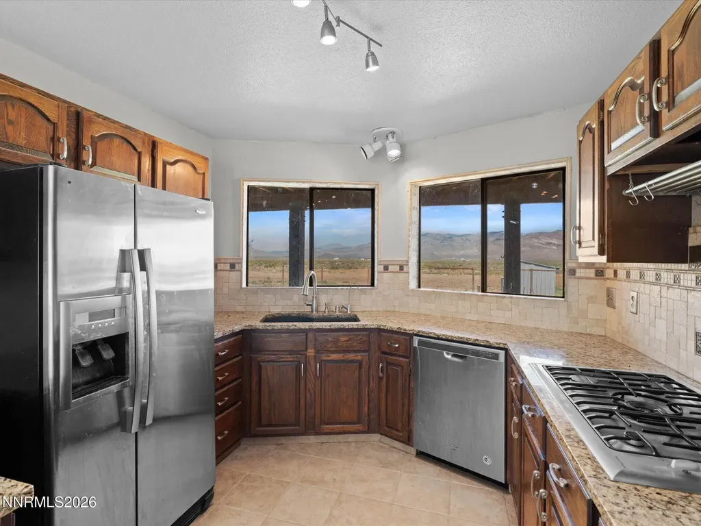 5200 Range Land Reno NV 89510