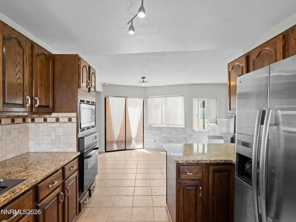 5200 Range Land Reno NV 89510