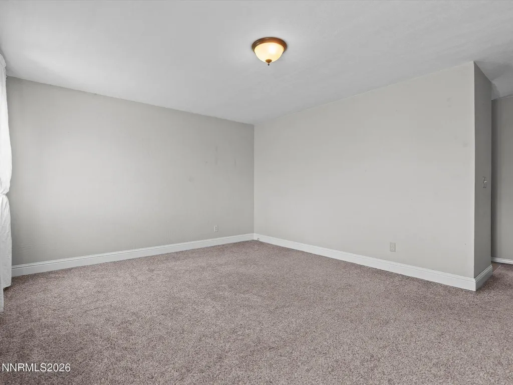 5200 Range Land Reno NV 89510