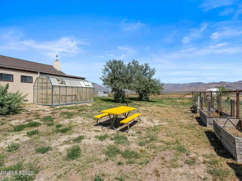 5200 Range Land Reno NV 89510