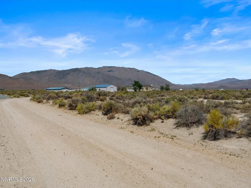 5200 Range Land Reno NV 89510