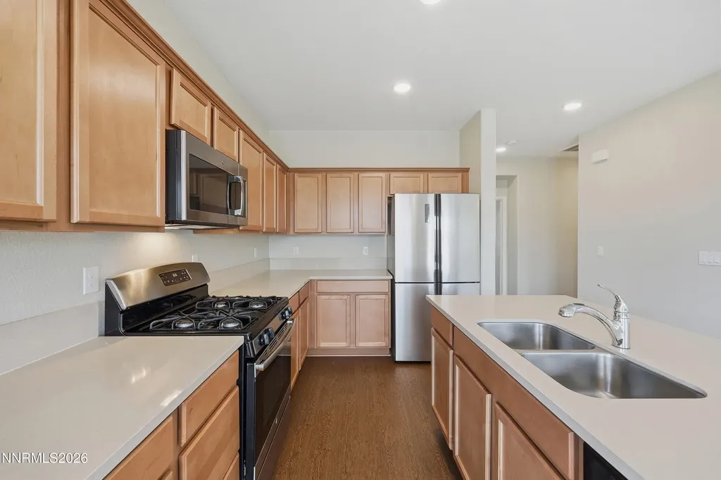 905 Estuary Reno NV 89506